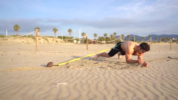 Athlete Working Core Resistance Abdomen — Stockvideo