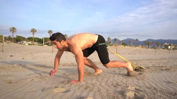 Kettlebell Four Prop Race While Sun Rises — Stockvideo