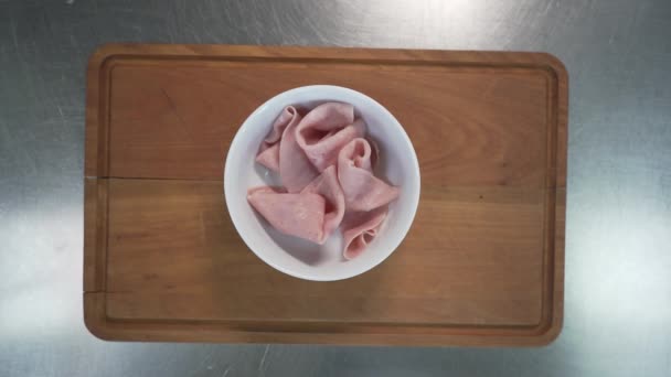 Sliced Ham Bowl Head Shot Wooden Board — 비디오