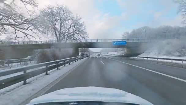 Highspeed Drive German Motorway Snowy Wet Conditions Morning Snowfall Blue — Vídeo de stock