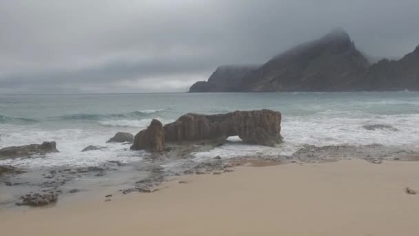Empty Beach Big Rock Shrouded Mist Background Ponta Calheta Aerial — 비디오