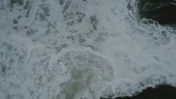 Rock Coast Shore Very Strong Waves Rough Sea Aerial View — 图库视频影像