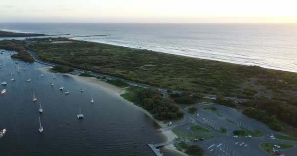 Looking Out Sunrise Gold Coast Beaches Peaceful Morning — Stockvideo