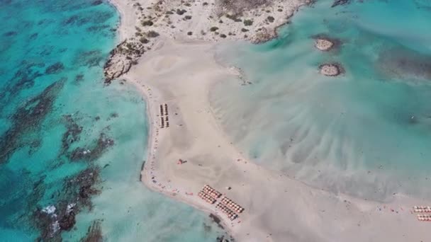 Aerial Bird View Paradise Beach Umbrellas Location Holidays — Vídeo de Stock