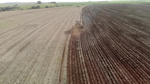 Tractor Seeder Field Sowing Corn Maize Soil Pneumatic Sowing Machine — Video