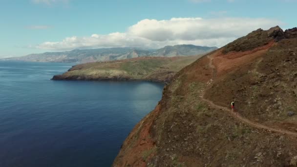 Climber Madeira Sao Laurenco Mountain Aerial View Adventure Concept — ストック動画