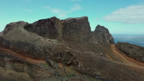 Aerial Drone View Hikers Climbing Mountain Madeira Sao Laurenco — Wideo stockowe