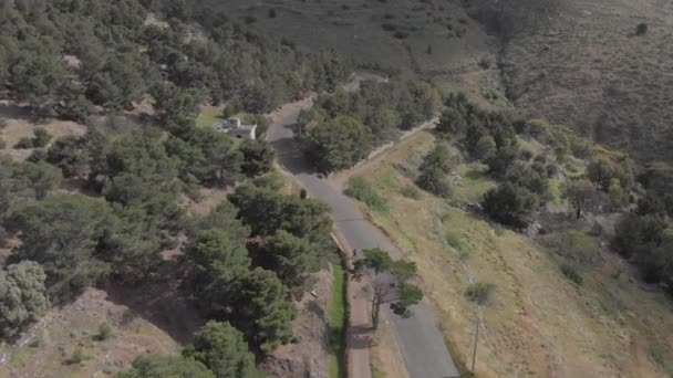 Low Angle Pico Castelo Porto Santo Island Aerial Forward Tilt — Wideo stockowe