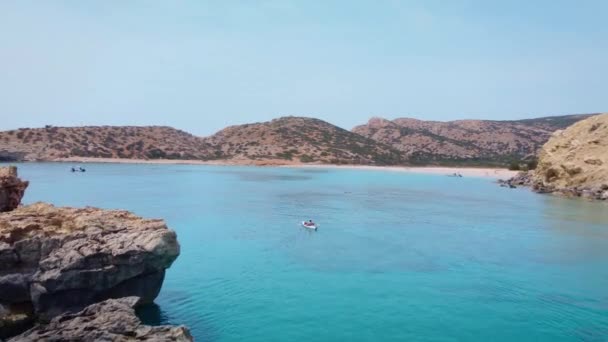 Beautiful Turquoise Sea Kayaker Southern Point Europe Libyan Sea Gavdos — Vídeos de Stock