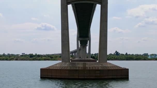 Aerial Forward Flight Gigantic Tsubasa Bridge Mekong River Sunny Day — Stockvideo