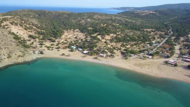 Aerial Tropical Scenic Nudist Beach Sarakiniko Gavdos Island — Vídeo de stock