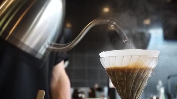Perfect Loop Cinemagraph Barista Brewing V60 Filter Coffee Hand Pour — Vídeos de Stock