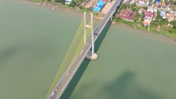 Traffic Neak Loeung Bridge Mekong River Cambodia Aerial Drone — Stockvideo
