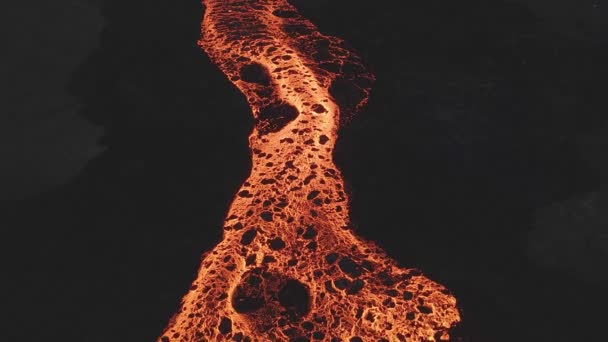 Drone Flying Meandering River Glowing Lava Iceland Aerial Forward — Vídeos de Stock