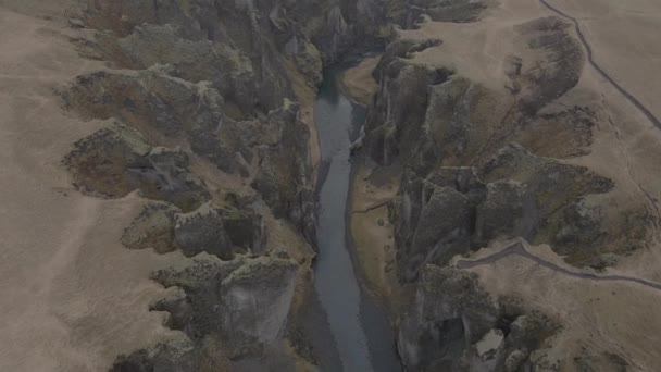 Aerial Top Forward Magnificent Massive Fjadrargljufur Canyon Iceland — Stockvideo