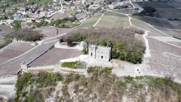 Drone Circle Nice Little Swiss Castle Small Hill Valais Sierre — Vídeo de Stock