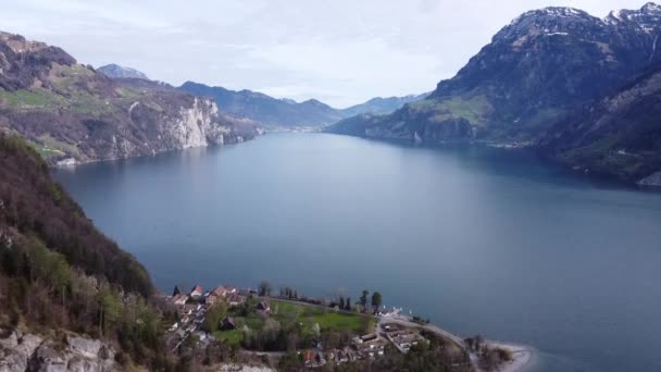 Drone Flight Famous Deep Blue Lake Uri Swiss Alps Small — Vídeo de Stock
