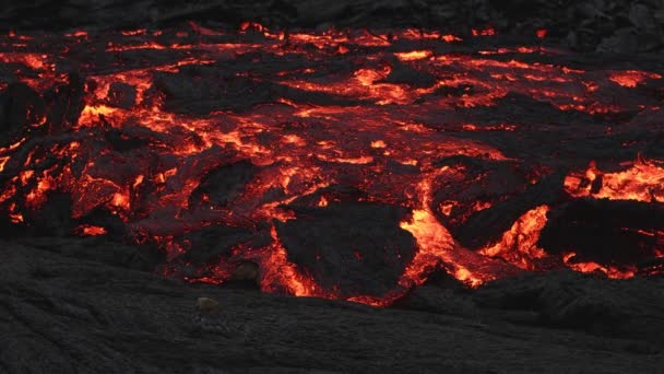 Red Lava River Flowing Quickly Static View — Stockvideo