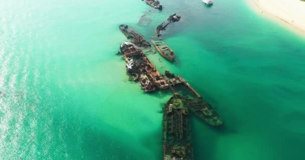 Wrecks Moreton Island Drone Fly Clear Water Green Seas Queensland — Vídeo de Stock