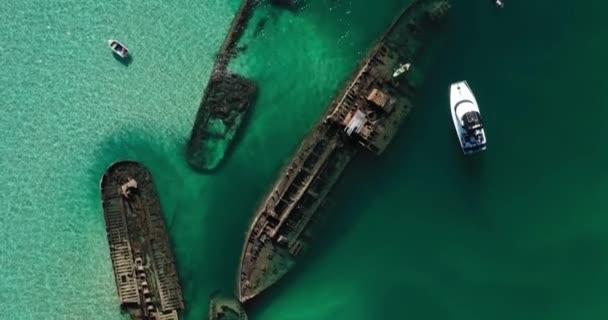 Boats Jet Skis Moreton Island Shipwrecks Drone View Queensland Australia — Stok video