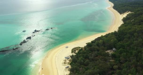 Beatuiful Beach Veiw Moreton Island Shipwrecks Queensland Australia Drone Footage — Video