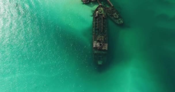 Moreton Island Ship Wrecks Clear Water Diving Site Drone Fly — Vídeo de Stock