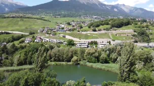 Winziger Bergsee Grüner Landschaft Der Schweiz — Stockvideo