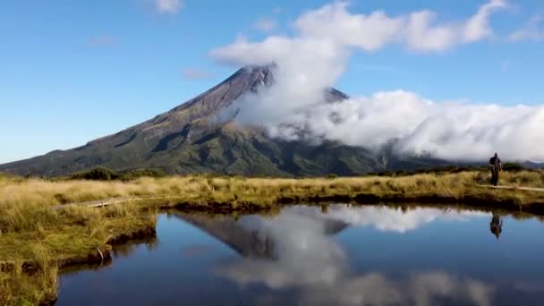 Tight Shot Time Lapse Clouds Rolling Mount Taranaki Shot Reflection — Wideo stockowe