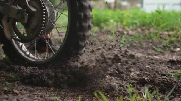 Dirt Bike Rider Kicking Dirt While Driving — Video