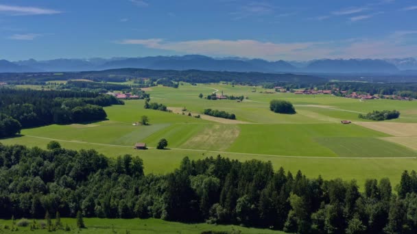 Ευρεία Άλπεις Βουνίσιο Πλάνο Ενός Drone Θέα Ένα Όμορφο Τοπίο — Αρχείο Βίντεο