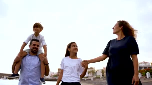 Happy Family Walking Beach Together Daughter Son Parents Beach Boy — Stockvideo