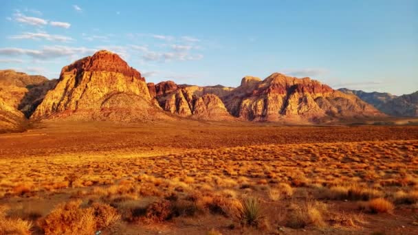 Red Rock Mountains Scenic Morning Panorama — Stock video