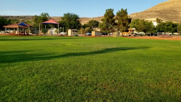 Rural Park Morning Panorama Soccer Field Southwest Usa — Vídeos de Stock