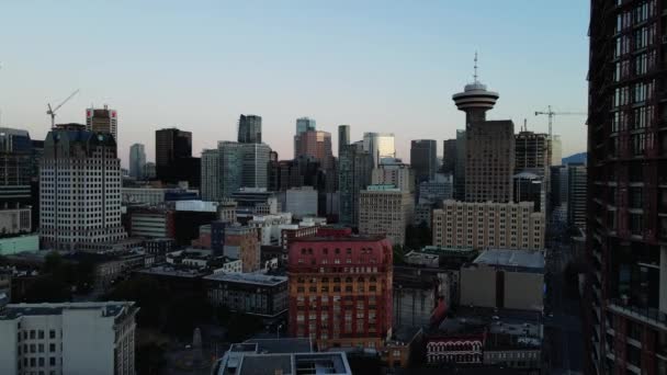 Aerial Drone Footage Downtown Vancouver Buildings Gastown Early Sunrise Morning — ストック動画