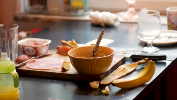 Messy Table Baby High Chair Feeding Baby Home Kitchen Close — Vídeo de Stock