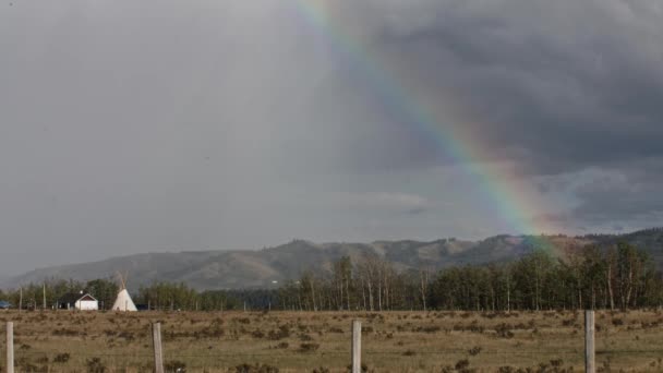 Rainbow Tee Pee Rural Area — Vídeos de Stock