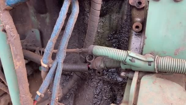 Oil Grease Side Worn Out Engine Underground Loader — Stock video