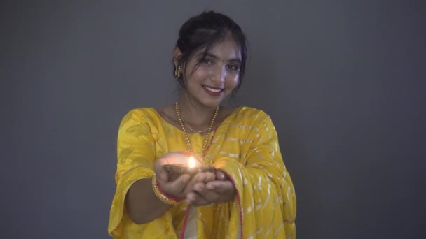 Indian Girl Indian Saree Diwali Diya Diwali Biggest Festival India — ストック動画