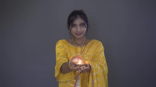 Indian Girl Indian Saree Diwali Diya Diwali Biggest Festival India — Stockvideo