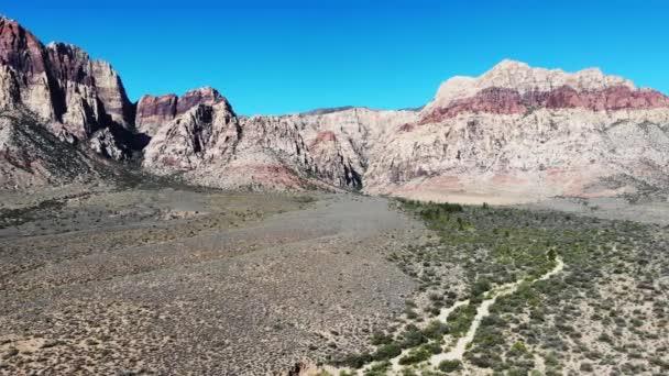 Panoramic Aerial View Reveals Scenic Drive Red Rock Canyon — Vídeo de Stock