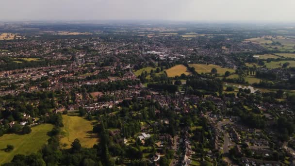 Ariel Landscape Town England Rooftops Houses Park Green Countryside Kenilworth — Stockvideo