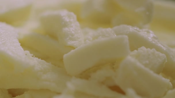 Смачний Свіжий Mozzarella Вирізають Шматочках Традиційний Італійський Рецепт Піци — стокове відео