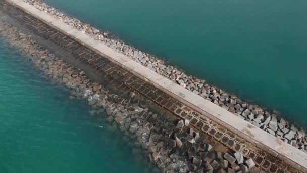 Rocky Pier Famous Porto Portimao Lighthouse Portugal Aerial — Αρχείο Βίντεο