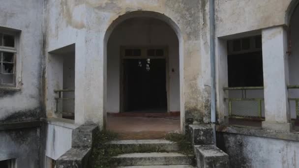 Entrance Caramulo Children Sanatorium Old Abandoned Building Portugal Aerial Backward — Stock Video