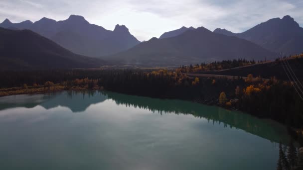 Lake Mountains Road Power Lines — 图库视频影像