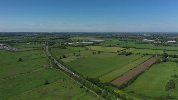 High Aerial Pan Beverley Bypass Green Fields Summers Day — 图库视频影像