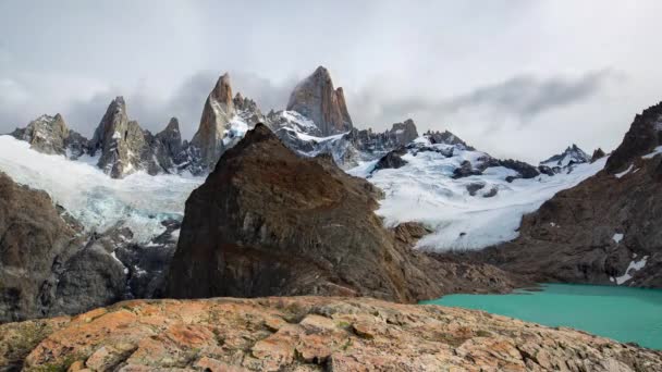 Time Lapse Video Mount Fitz Roy Clouds Steady Cam Shot — 비디오