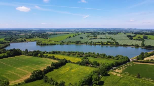 Stunning Ariel Landscape Countryside Rural Fields Boddington Reservoir Northamptonshire England — Αρχείο Βίντεο