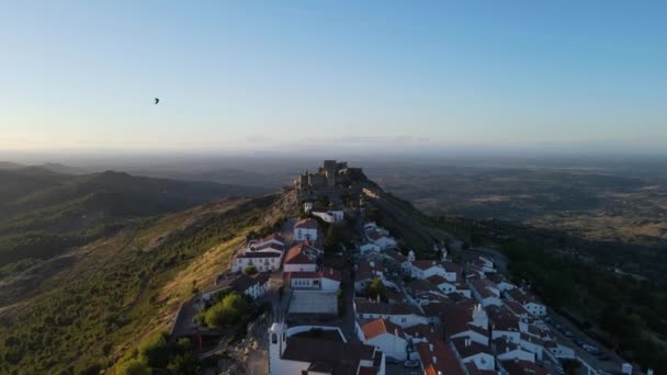 Drone Flies Town Marvo Castle — Vídeo de stock