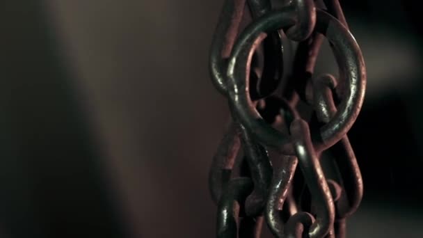 Fixed Shot Dark Rustic Chains Pendulum Movement Dark Background Ambient — Stock video